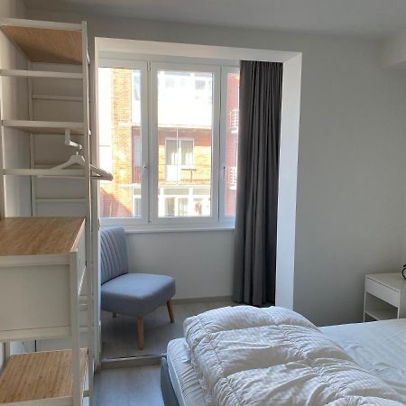 Ruim En Lichtrijk Appartement Op 100M Van Zee Te Коксейде Экстерьер фото